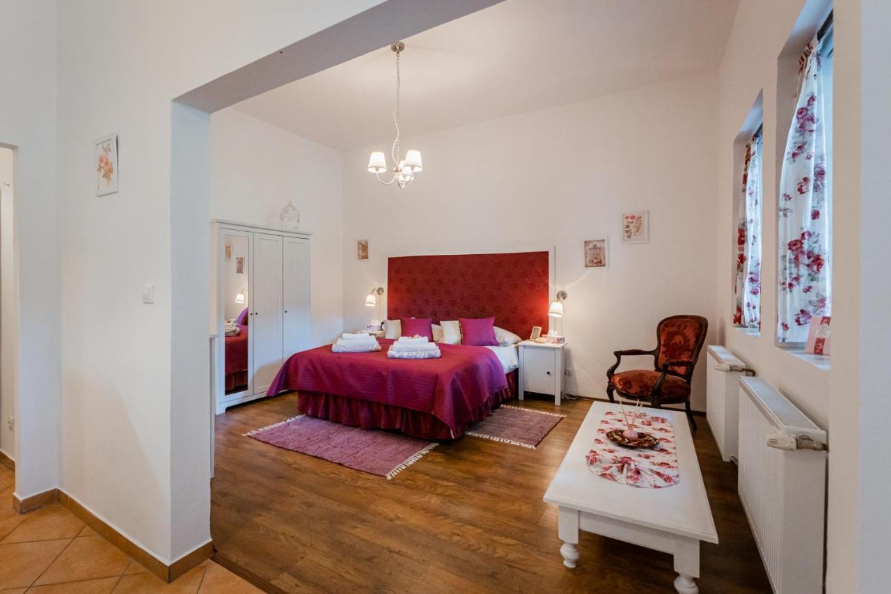 Penzion U Babky Bylinkarky Kutná Hora Buitenkant foto