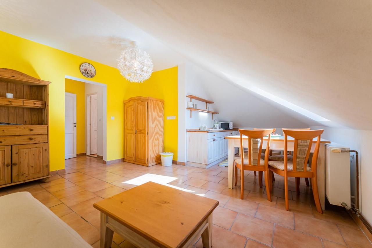 Penzion U Babky Bylinkarky Kutná Hora Buitenkant foto