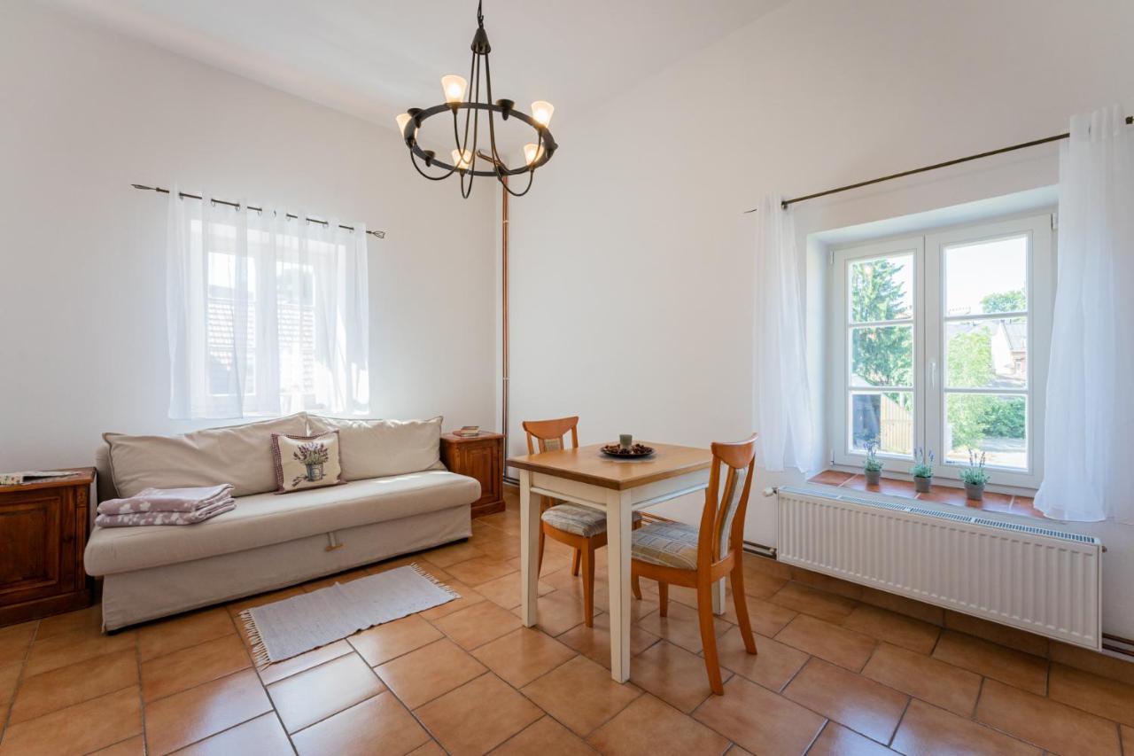 Penzion U Babky Bylinkarky Kutná Hora Buitenkant foto